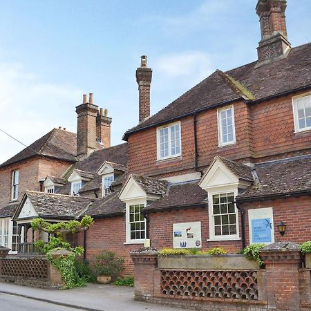 Stable Yard Cottage Selborne Exterior photo